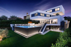 Villa Lucy